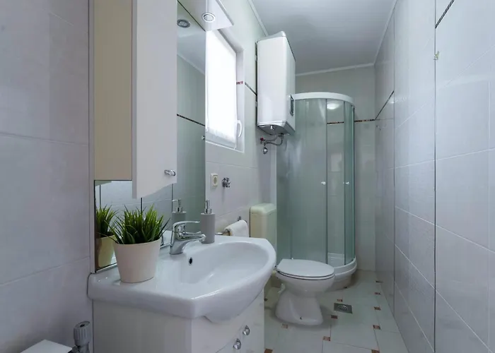 Rosy In - Istrien Gostinjska kuća